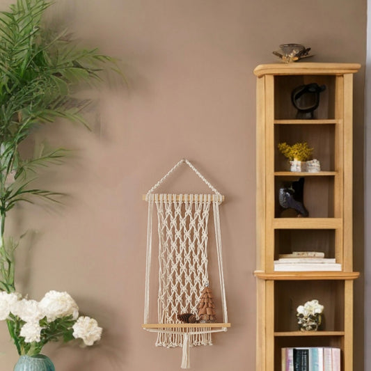 Hanging Harmony wall shelf