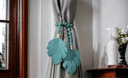 Monstera feather curtain holder