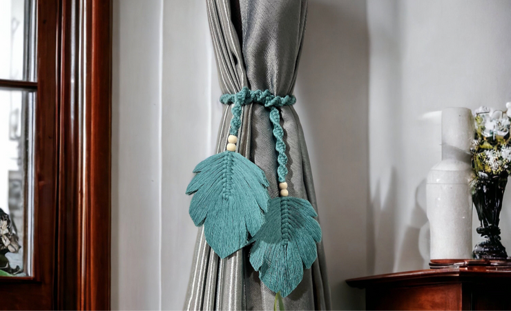 Monstera feather curtain holder