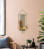 Hanging Harmony wall shelf