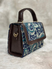 Neelika Box Bag