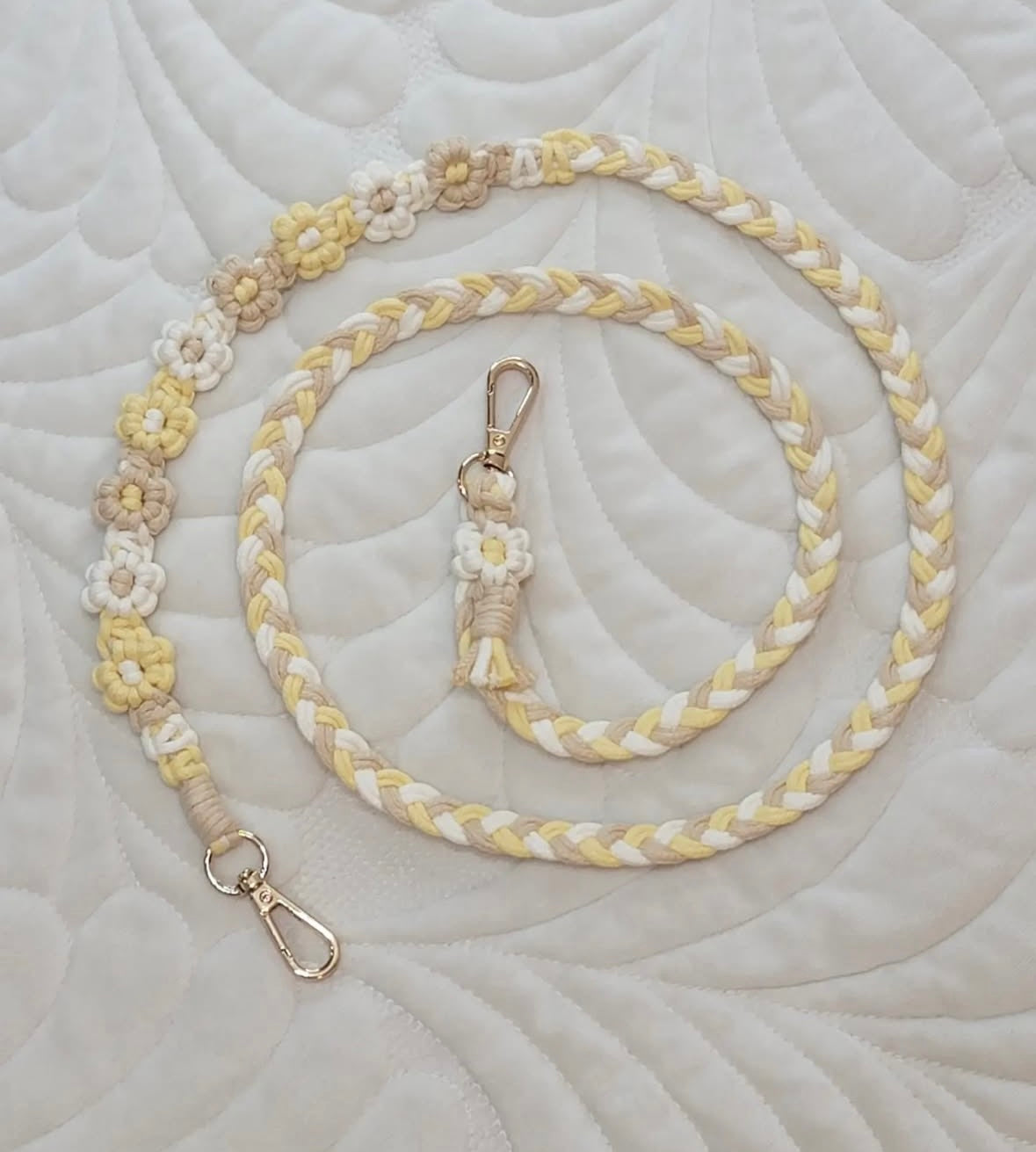 Macrame phone landyard
