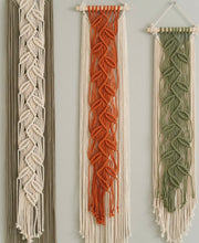 Dual colour wall hanging