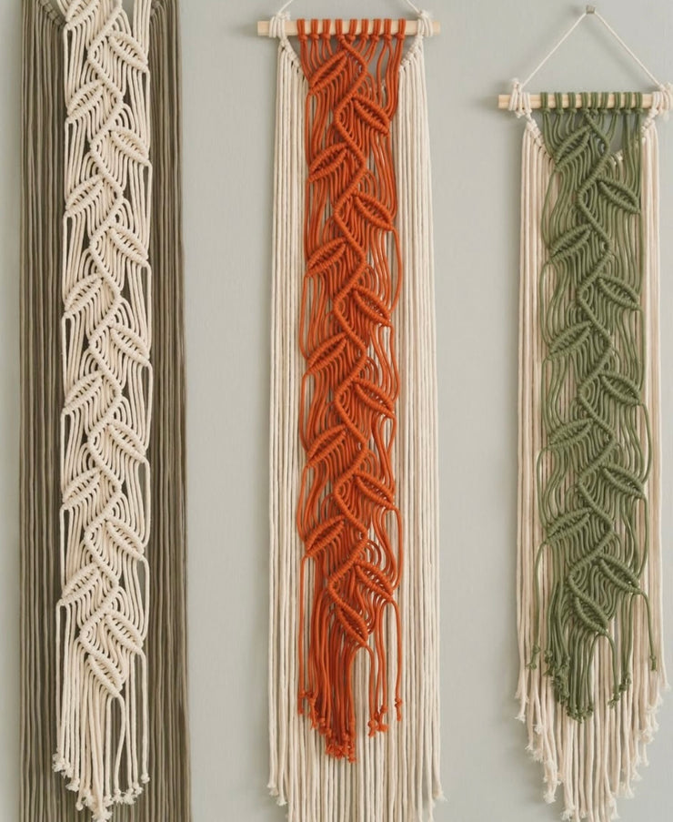 Dual colour wall hanging