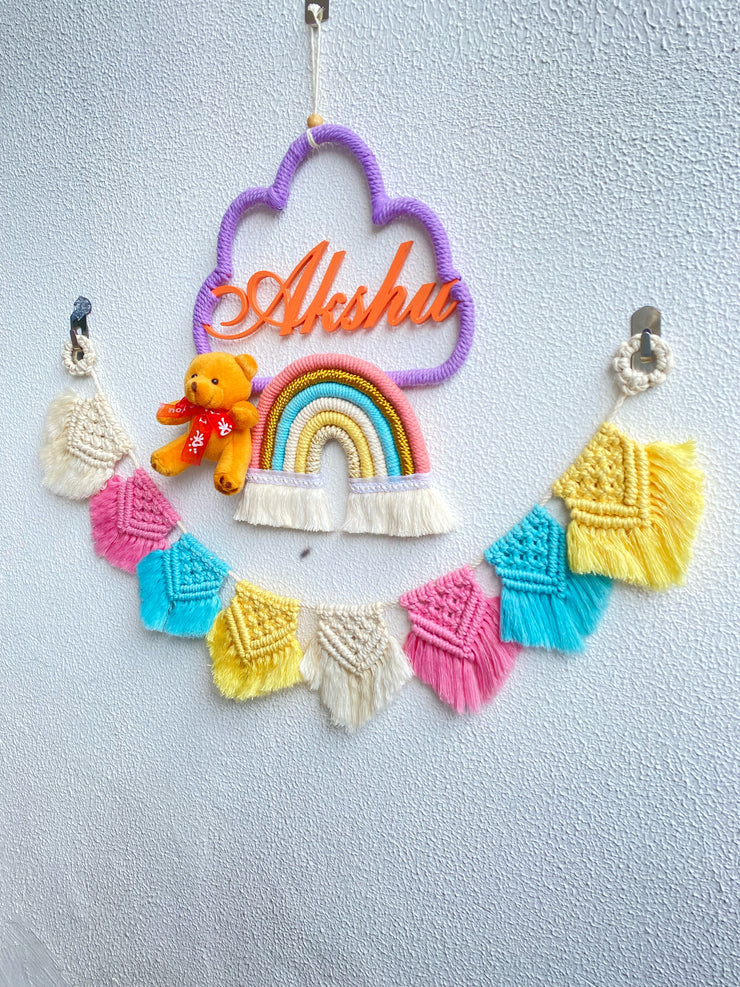 Macrame nameplate with hanging