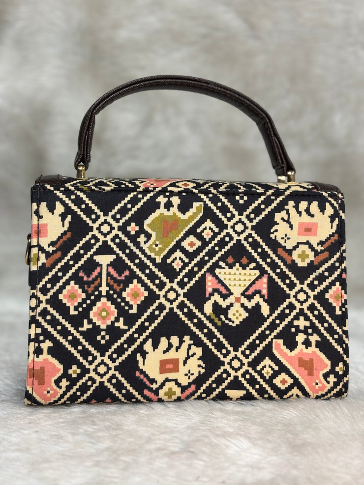 Zyra Box bag