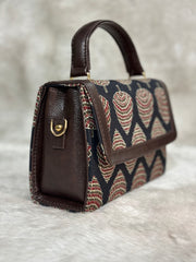 Desi Charm Box Bag