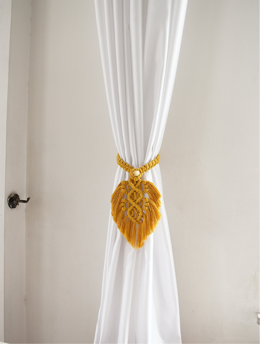 Feather curtain holder